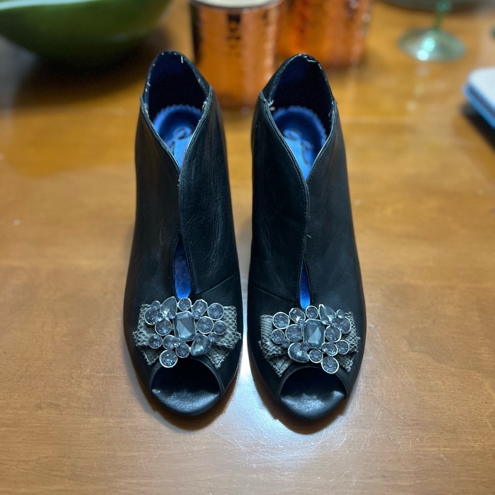 Poetic Licence Peep-Toe D’Orsay Pump